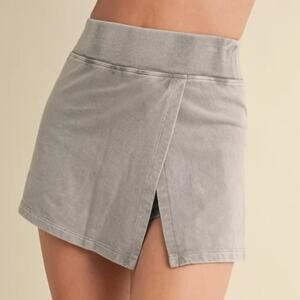 Kimberly C Skort – Grey Acid Wash Cotton, Small